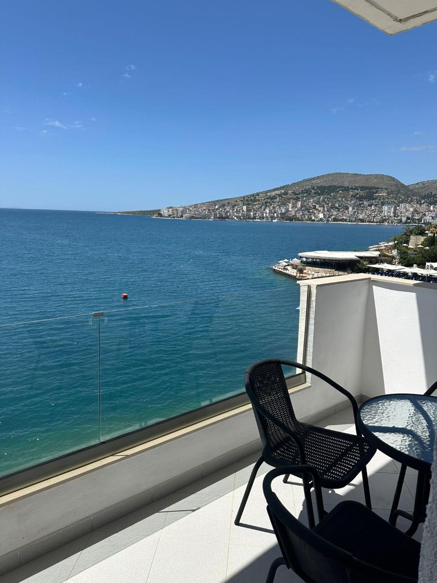 Blue Bay Hotel Sarandë Exterior foto